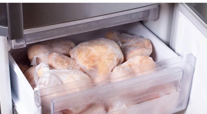 Ovako odmrzavate meso za 5 MINUTA: Da sam bar ranije znao ovaj trik! Ovako odmrzavate meso za 5 MINUTA: Da sam bar ranije znao ovaj trik!