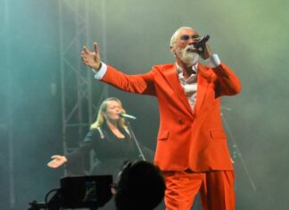 Pesmu “Moj Beograde” za Cecu napisao pevač islamske vere: Zbog rata u Bosni negirao, a ona kaže – možda se on ne seća, ali ja znam Pesmu "Moj Beograde" za Cecu napisao pevač islamske vere: Zbog rata u Bosni negirao, a ona kaže - možda se on ne seća, ali ja znam