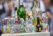 Piće koje najviše uništava jetru: Nije ni pivo ni vino, već ono koje svi potcenjuju Piće koje najviše uništava jetru: Nije ni pivo ni vino, već ono koje svi potcenjuju