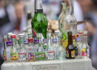 Piće koje najviše uništava jetru: Nije ni pivo ni vino, već ono koje svi potcenjuju Piće koje najviše uništava jetru: Nije ni pivo ni vino, već ono koje svi potcenjuju