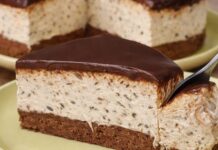 Plazma straćatela torta za 10 minuta – bez kuvanja i pečenja! Plazma straćatela torta za 10 minuta – bez kuvanja i pečenja!