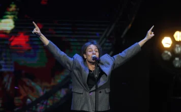 Pomama za mladim pjevačem ne jenjava: Jakov Jozinović u deset minuta rasprodao deseti Sava centar Pomama za mladim pjevačem ne jenjava: Jakov Jozinović u deset minuta rasprodao deseti Sava centar