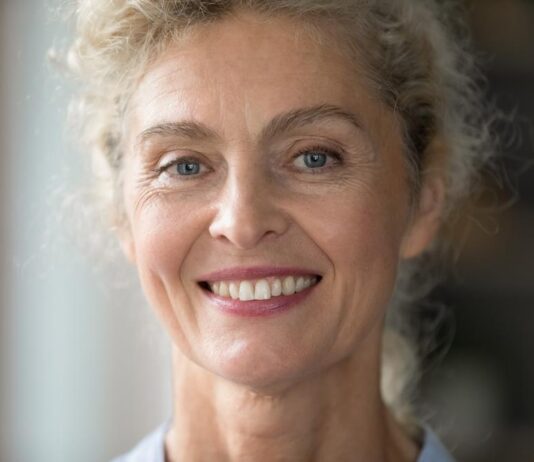 “Posle 60. godine ovakve prijatelje izbacite iz života, bez obzira koliko ih volite”: Čuvenog ruski neurofiziolog otkiva zbog čega je to važno "Posle 60. godine ovakve prijatelje izbacite iz života, bez obzira koliko ih volite": Čuvenog ruski neurofiziolog otkiva zbog čega je to važno