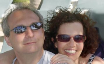 Posle razvoda utehu sam našla u 11 godina starijem Siniši, kleo se u našu ljubav, bila sam najsrećnija: A onda mi se javio jedna dečko na Fejsu i slomio mi srce Posle razvoda utehu sam našla u 11 godina starijem Siniši, kleo se u našu ljubav, bila sam najsrećnija: A onda mi se javio jedna dečko na Fejsu i slomio mi srce