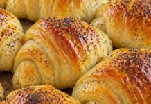 POSNE KIFLICE sa mineralnom vodom: Mekane kao pjena! POSNE KIFLICE sa mineralnom vodom: Mekane kao pjena!