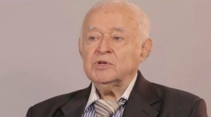 PSIHOLOG MIHAIL LITVAK O LJUDIMA KOJIH TREBA DA SE ČUVATE: “Ko ti LASKA, prevariće te, a ko ti se DIVI, izdaće te” PSIHOLOG MIHAIL LITVAK O LJUDIMA KOJIH TREBA DA SE ČUVATE: “Ko ti LASKA, prevariće te, a ko ti se DIVI, izdaće te”