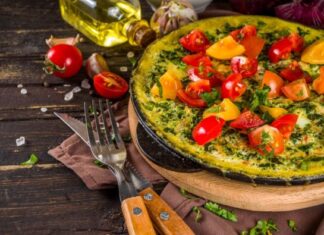 Recept za pravu italijansku fritatu: Obožavaćete ovu brzu večeru koja se pravi od ostataka iz frižidera Recept za pravu italijansku fritatu: Obožavaćete ovu brzu večeru koja se pravi od ostataka iz frižidera