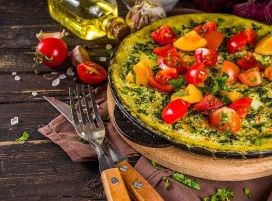 Recept za pravu italijansku fritatu: Obožavaćete ovu brzu večeru koja se pravi od ostataka iz frižidera Recept za pravu italijansku fritatu: Obožavaćete ovu brzu večeru koja se pravi od ostataka iz frižidera