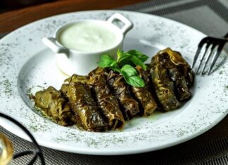 Sarmice od mladog zelja: Domaći recept za savršen prolećni ručak Sarmice od mladog zelja: Domaći recept za savršen prolećni ručak