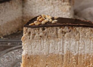 SAVRŠENA POSNA PESAK TORTA – kremasta kao san, bez mnogo truda! SAVRŠENA POSNA PESAK TORTA – kremasta kao san, bez mnogo truda!