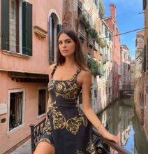 Sestra Jelene Marjanović uživa u raskoši daleko od Beograda: Radi sa svetskim facama, a o ubistvu pevačice imala je samo jednu rečenicu Sestra Jelene Marjanović uživa u raskoši daleko od Beograda: Radi sa svetskim facama, a o ubistvu pevačice imala je samo jednu rečenicu