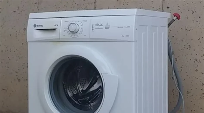 Sipajte ključalu vodu u veš-mašinu i iznenadit ćete se: Za minutu nestaje neugodan miris Sipajte ključalu vodu u veš-mašinu i iznenadit ćete se: Za minutu nestaje neugodan miris