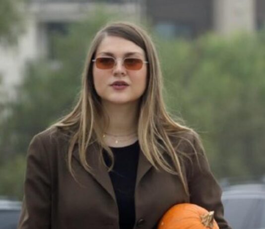 Spiskala je ogromno nalsedstvo čuvenog oca, postala teška zavisnica, bila je sigurna da će umreti pre 30. godine: A onda je on izvukao iz kandži smrti Spiskala je ogromno nalsedstvo čuvenog oca, postala teška zavisnica, bila je sigurna da će umreti pre 30. godine: A onda je on izvukao iz kandži smrti