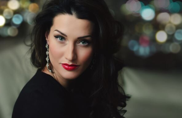 Srela sam bivšeg muža 12 godina od kako me ostavio: “Da li ti je žao sada što si me izgubila” pitao je pun sebe, a onda sam uradila nešto o čemu sam sanjala Srela sam bivšeg muža 12 godina od kako me ostavio: "Da li ti je žao sada što si me izgubila" pitao je pun sebe, a onda sam uradila nešto o čemu sam sanjala