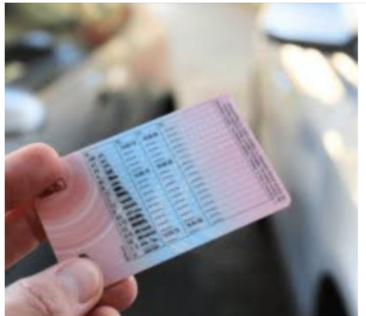 STlGLA 0DLUKA 0 V0ZAČKlM D0ZV0LAMA , UKOLIKO VAM 0V0 PIŠE NA VOZAČKOJ, MORATE POD HITN0 U MUP! A ukoliko imate 0V0LIK0 godina, završili ste svoje.. STlGLA 0DLUKA 0 V0ZAČKlM D0ZV0LAMA , UKOLIKO VAM 0V0 PIŠE NA VOZAČKOJ, MORATE POD HITN0 U MUP! A ukoliko imate 0V0LIK0 godina, završili ste svoje..