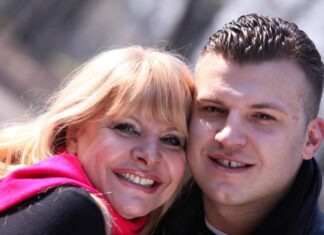 Svi muškarci Hanke Paldum: Dva braka, bolni razvodi i sin za čiji je život godinama strepila Svi muškarci Hanke Paldum: Dva braka, bolni razvodi i sin za čiji je život godinama strepila