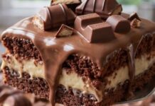 TAJNA JE U KREMI – zato je ovako neodoljiv! Kinder čokoladni kolač… TAJNA JE U KREMI – zato je ovako neodoljiv! Kinder čokoladni kolač…