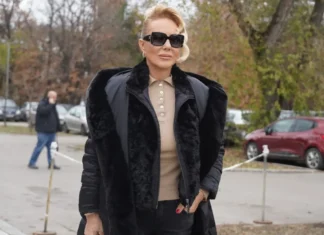 Tajni biznis Lepe Brene: Niko ne zna da je ona vlasnica od 1993., a cijeli grad i danas kupuje kod nje Tajni biznis Lepe Brene: Niko ne zna da je ona vlasnica od 1993., a cijeli grad i danas kupuje kod nje