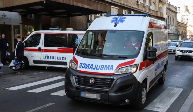 Telefon Hitne pomoći se usijao zbog promjene vremena: Svi se žale na iste tegobe, a ovi ljudi su najugroženiji Telefon Hitne pomoći se usijao zbog promjene vremena: Svi se žale na iste tegobe, a ovi ljudi su najugroženiji