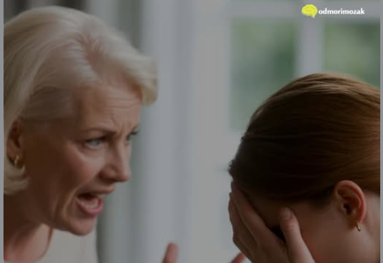 Toksična majka ne mrzi dijete – ali ga svakodnevno uništava: 6 stvari koje radi nesvjesno a ostavljaju trajne traume na djeci Toksična majka ne mrzi dijete – ali ga svakodnevno uništava: 6 stvari koje radi nesvjesno a ostavljaju trajne traume na djeci