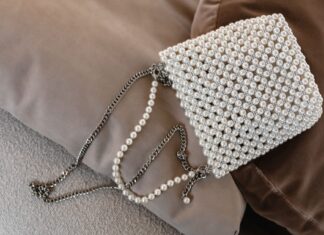 Torbe zbog kojih će svaka večernja kombinacija izgledati skuplje: Ovi modeli su ljubav na prvi pogled Torbe zbog kojih će svaka večernja kombinacija izgledati skuplje: Ovi modeli su ljubav na prvi pogled