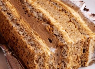 TORTA KOJA JE ZALUDELA SVE: Jednom kad probate – nema povratka TORTA KOJA JE ZALUDELA SVE: Jednom kad probate – nema povratka