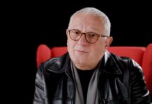 Upoznali se u Mostaru! Ovako izgleda supruga Željka Samardžića: Sina su pokopali s tri mjeseca života, a njihova ljubav traje više od 45 godina Upoznali se u Mostaru! Ovako izgleda supruga Željka Samardžića: Sina su pokopali s tri mjeseca života, a njihova ljubav traje više od 45 godina