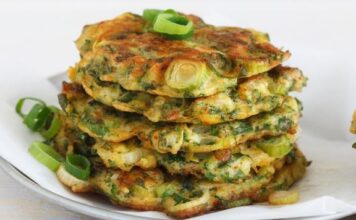 Uštipci od mladih tikvica su najukusnije jelo koje se sprema za 10 minuta: Od prstihvata sode bikarbone jaku su vazdušaste Uštipci od mladih tikvica su najukusnije jelo koje se sprema za 10 minuta: Od prstihvata sode bikarbone jaku su vazdušaste