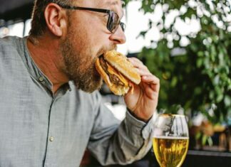 Uz ova 2 jednostavna trika kilogrami će vam se istopiti očas posla i to bez dijete Uz ova 2 jednostavna trika kilogrami će vam se istopiti očas posla i to bez dijete