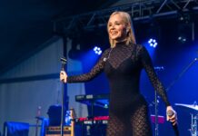 Veliki hit Jelene Rozge nakon 15 godina dobit će svoj spot Veliki hit Jelene Rozge nakon 15 godina dobit će svoj spot