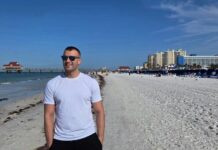 Zaboravljeni Haris Berković presadio kosu i pronašao novu djevojku Zaboravljeni Haris Berković presadio kosu i pronašao novu djevojku