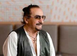 Željko Bebek zapravo nije Željko! Iznenadit će vas njegovo pravo ime Željko Bebek zapravo nije Željko! Iznenadit će vas njegovo pravo ime