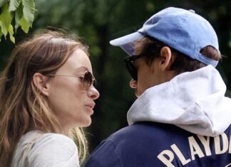 Ženi se pop zvezda Hari Stajls: Buduća mlada 5 godina starija, do sada bila verena 3 puta i jednom razvedena Ženi se pop zvezda Hari Stajls: Buduća mlada 5 godina starija, do sada bila verena 3 puta i jednom razvedena