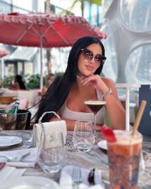 Ženu koji je obožavao pokosio rak, zbog ono što mu je ova devojka uradila u krevetu završio u Hitnoj: Suprugu javno prevario i duplo mlađoj napravio 2 dece Ženu koji je obožavao pokosio rak, zbog ono što mu je ova devojka uradila u krevetu završio u Hitnoj: Suprugu javno prevario i duplo mlađoj napravio 2 dece