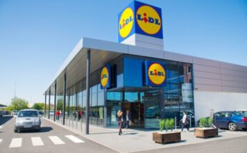 Zlostavljanje radnika ili efikasnost? Šta se zapravo dešava iza kasa velikih trgovačkih lanaca Zlostavljanje radnika ili efikasnost? Šta se zapravo dešava iza kasa velikih trgovačkih lanaca