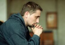 Andrej se zaljubio u Svetlanu još u petom razredu, majka je bila protiv: “Ona mi je obećana, oženiću je i ti ništa tu ne možeš” rekao je u besu Andrej se zaljubio u Svetlanu još u petom razredu, majka je bila protiv: "Ona mi je obećana, oženiću je i ti ništa tu ne možeš" rekao je u besu