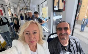 Bebek sa suprugom u Sarajevu: “Malo tramvajem, malo uspomenama…” Bebek sa suprugom u Sarajevu: “Malo tramvajem, malo uspomenama…”