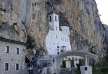 Čuda Svetog Vasilija Ostroškog su mnogobrojna: Al ovaj greh on ne prašta Čuda Svetog Vasilija Ostroškog su mnogobrojna: Al ovaj greh on ne prašta