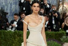 Met Gala 2026: 14 lookova o kojima svi pričaju – od boginja do umetničkih skandala na crvenom tepihu Met Gala 2026: 14 lookova o kojima svi pričaju - od boginja do umetničkih skandala na crvenom tepihu