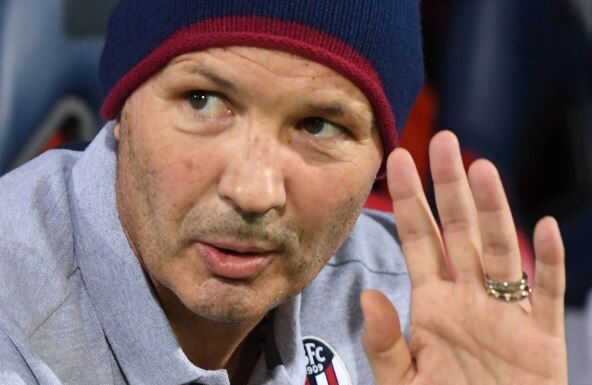 “Osetio sam samo 1 simptom, danima sam plakao dok mi je život prolazio pred očima”: Ovako je Siniša Mihajlović saznao da ima rak "Osetio sam samo 1 simptom, danima sam plakao dok mi je život prolazio pred očima": Ovako je Siniša Mihajlović saznao da ima rak