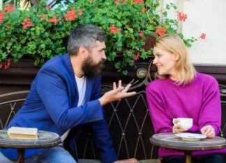 Posle razvoda ostajem bez krova nad glavom: Bivši muž mi nakon 7 godina dolazi na vrata sa detetom za koje nisam znala da postoji Posle razvoda ostajem bez krova nad glavom: Bivši muž mi nakon 7 godina dolazi na vrata sa detetom za koje nisam znala da postoji