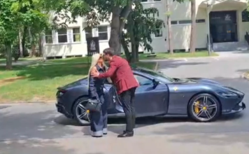 Strasno se ljube u javnosti: Dara Bubamara po prvi put pokazala svog mlađeg dečka Strasno se ljube u javnosti: Dara Bubamara po prvi put pokazala svog mlađeg dečka