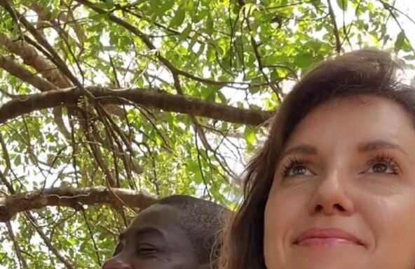 “Udala sam se za Afrikanca i rodila mu 4 dece”: Natalija sreću pronašla u Gani pa zbog poklona koji je donela svekrvi doživela blam veka "Udala sam se za Afrikanca i rodila mu 4 dece": Natalija sreću pronašla u Gani pa zbog poklona koji je donela svekrvi doživela blam veka