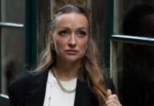 Violeta je pobegla od kuće sa 15 zbog strašne tajne koju je krila i postala prostitutka: Kad se razbolela, vratila se kod roditelja i priredila pakao Violeta je pobegla od kuće sa 15 zbog strašne tajne koju je krila i postala prostitutka: Kad se razbolela, vratila se kod roditelja i priredila pakao