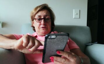 Za Ljubinku su govorili da nema gore žene, porodici činila samo zlo: Kad je pop Mirko s njom obavio razgovor, iz kuće je izašao bled Za Ljubinku su govorili da nema gore žene, porodici činila samo zlo: Kad je pop Mirko s njom obavio razgovor, iz kuće je izašao bled