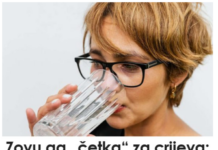 Zovu ga “četka” za crijeva: 1 kašičicu ovog praha razmutite u čaši vode i brzo olakšajte varenje Zovu ga “četka” za crijeva: 1 kašičicu ovog praha razmutite u čaši vode i brzo olakšajte varenje