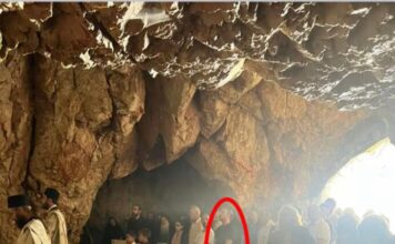 15 kilograma više i duga brada: Ovako danas izgleda Milan Stanković, pogledajte fotografiju iz manastira 15 kilograma više i duga brada: Ovako danas izgleda Milan Stanković, pogledajte fotografiju iz manastira