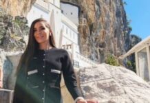 Bila je naša omiljena voditeljka, ljubila Severininog bivšeg muža, pa se zaklela na večnu ljubav drugom: Bzro se razvela, 1 stvar nije izdržala, a u 43. blista Bila je naša omiljena voditeljka, ljubila Severininog bivšeg muža, pa se zaklela na večnu ljubav drugom: Bzro se razvela, 1 stvar nije izdržala, a u 43. blista