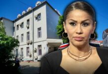 Bila posvojena, sestra joj se utopila, pa promijenila vjeru: Život regionalne pjevačice koja je završila na psihijatriji sve do sad bio tajna Promijenila ime i prezime sa 19 godina, JEZIVI DETALJI Bila posvojena, sestra joj se utopila, pa promijenila vjeru: Život regionalne pjevačice koja je završila na psihijatriji sve do sad bio tajna Promijenila ime i prezime sa 19 godina, JEZIVI DETALJI