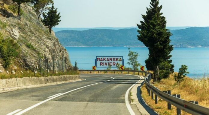 Centrotrans uvodi dodatne linije ka Jadranu: Dva dnevna polaska za Split i Makarsku rivijeru, poznate i cijene karata Centrotrans uvodi dodatne linije ka Jadranu: Dva dnevna polaska za Split i Makarsku rivijeru, poznate i cijene karata